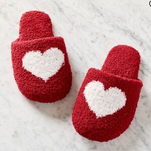 Pottery Barn Heart Jacquard Slippers Sz Small  NWT